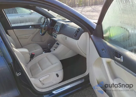 2016 Volkswagen Tiguan R-Line z USA, uszkodzony, nr VIN WVGAV7AX1GW617842